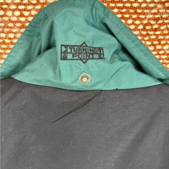 Vintage Teal and Black Caterpillar Windbreaker - Picture 7 of 11